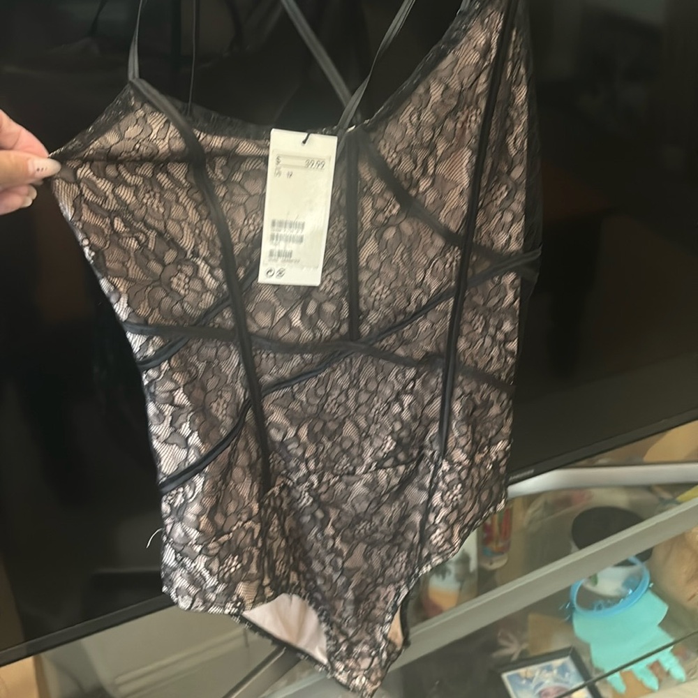 Lace bodysuit nude and black